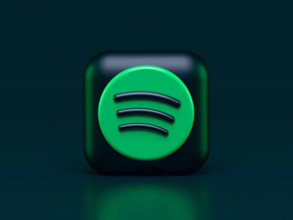 اسپاتیفای "مدیرعامل اسپاتیفای خبر از قابلیت جدید Your Offline Mix داد"