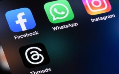حذف واتساپ از اپ استور چین
