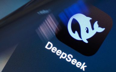DeepSeek R1