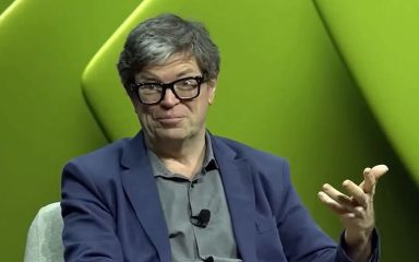 رئیس AI متا: هوش مصنوعی کنونی فاقد رفتار هوشمندانه است