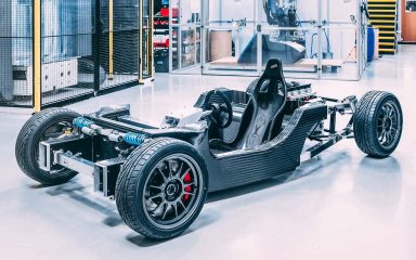 اگر یک ابرخودروی سفارشی می‌خواهید، این شرکت برایتان خواهد ساخت